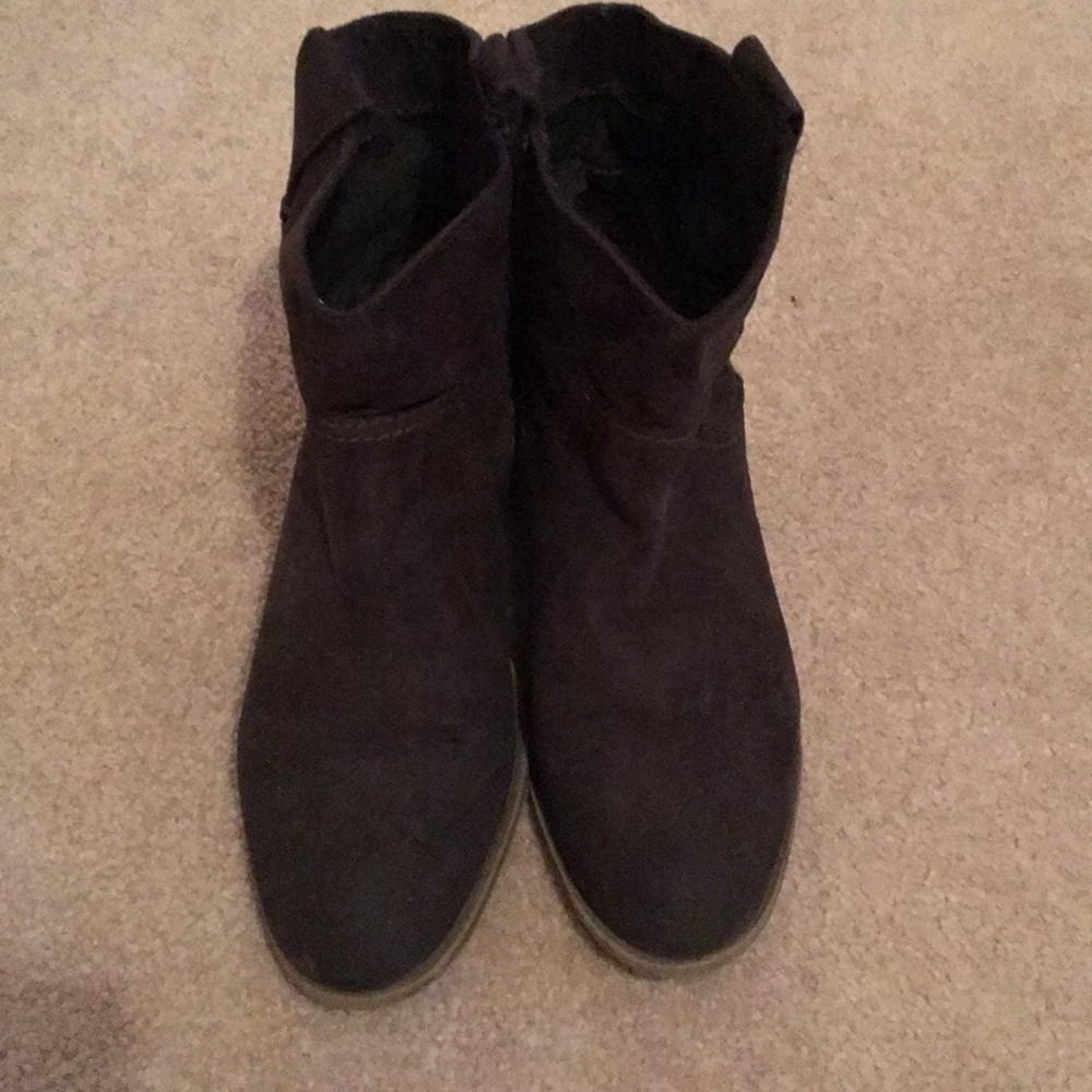 Dark brown heeled booties